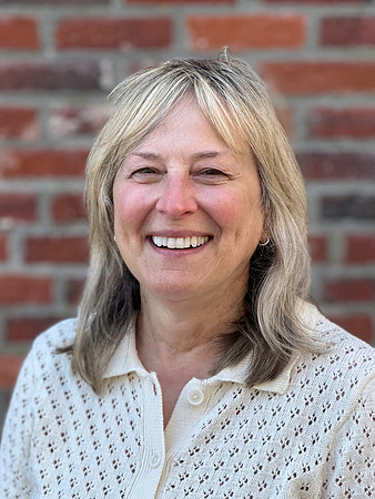 Suzanne DeGeorge (Photographer)